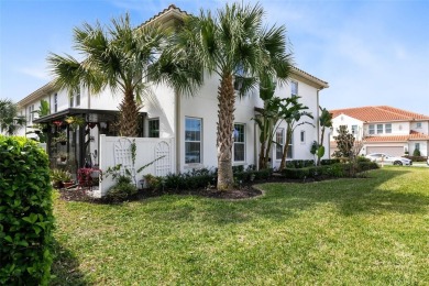 This stunning, gorgeous and upgraded town home in Apopka is on Sweetwater Country Club in Florida - for sale on GolfHomes.com, golf home, golf lot