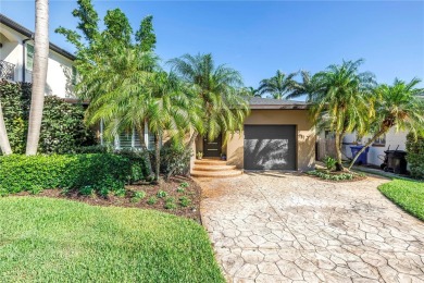 Charming, updated 2-bedroom home in prime Snell Isle location!!
 on The Renaisssance Vinoy Golf Club in Florida - for sale on GolfHomes.com, golf home, golf lot