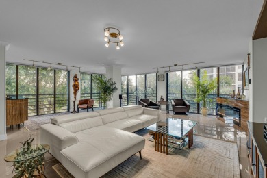 PRICED TO SELL. Bring your offers! At almost 2500 sqft of living on Boca Pointe Country Club in Florida - for sale on GolfHomes.com, golf home, golf lot