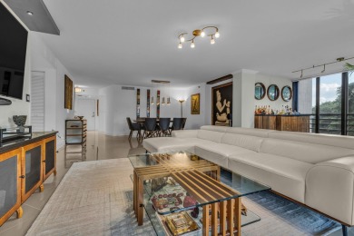 PRICED TO SELL. Bring your offers! At almost 2500 sqft of living on Boca Pointe Country Club in Florida - for sale on GolfHomes.com, golf home, golf lot