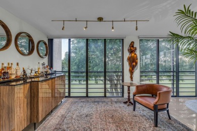 PRICED TO SELL. Bring your offers! At almost 2500 sqft of living on Boca Pointe Country Club in Florida - for sale on GolfHomes.com, golf home, golf lot
