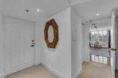 PRICED TO SELL. Bring your offers! At almost 2500 sqft of living on Boca Pointe Country Club in Florida - for sale on GolfHomes.com, golf home, golf lot
