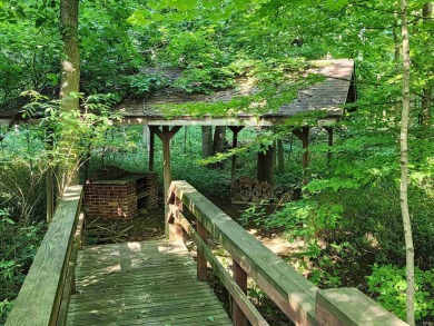 Welcome to 7864 E Millers Place in Waveland, IN! Nestled on a on Turkey Run Golf Club in Indiana - for sale on GolfHomes.com, golf home, golf lot
