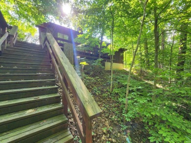 Welcome to 7864 E Millers Place in Waveland, IN! Nestled on a on Turkey Run Golf Club in Indiana - for sale on GolfHomes.com, golf home, golf lot
