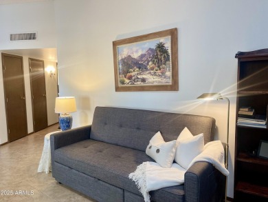 MOTIVATED SELLER, willing to CREDIT $5k at closing!!! This very on Sun City Lakes West and East in Arizona - for sale on GolfHomes.com, golf home, golf lot