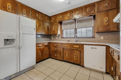 NEVER LISTED until NOW! Don't miss an opportunity to reside on on Killearn Country Club and Inn in Florida - for sale on GolfHomes.com, golf home, golf lot