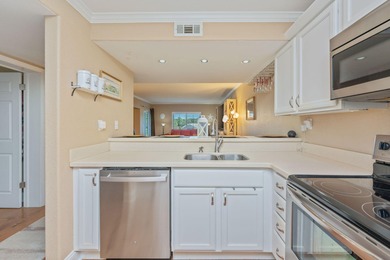 Updated one-bedroom, one-bath condo in Leisure Condominiums with on Holiday Golf Club in Florida - for sale on GolfHomes.com, golf home, golf lot