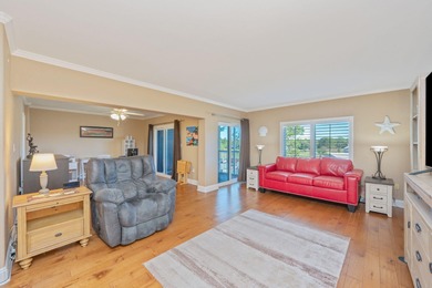 Updated one-bedroom, one-bath condo in Leisure Condominiums with on Holiday Golf Club in Florida - for sale on GolfHomes.com, golf home, golf lot