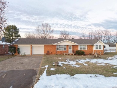 Welcome to your private retreat! This charming 3-bedroom on Ben Geren Regional Park Golf Courses in Arkansas - for sale on GolfHomes.com, golf home, golf lot