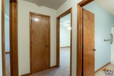 Don't miss this well-maintained and move-in-ready half-duplex on Lake Shawnee Golf Course in Kansas - for sale on GolfHomes.com, golf home, golf lot