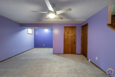 Don't miss this well-maintained and move-in-ready half-duplex on Lake Shawnee Golf Course in Kansas - for sale on GolfHomes.com, golf home, golf lot