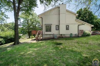 Don't miss this well-maintained and move-in-ready half-duplex on Lake Shawnee Golf Course in Kansas - for sale on GolfHomes.com, golf home, golf lot
