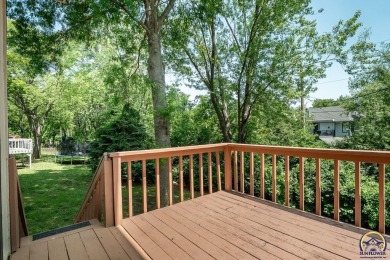 Don't miss this well-maintained and move-in-ready half-duplex on Lake Shawnee Golf Course in Kansas - for sale on GolfHomes.com, golf home, golf lot