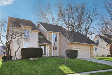 Looking for a family friendly home and community? Meticulously on Lakewood Oaks Golf Club, Ltd. in Missouri - for sale on GolfHomes.com, golf home, golf lot