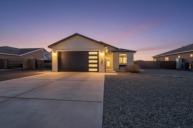 Enjoy the golf course community in this almost new home modern on Tierra Del Sol Golf Course in New Mexico - for sale on GolfHomes.com, golf home, golf lot