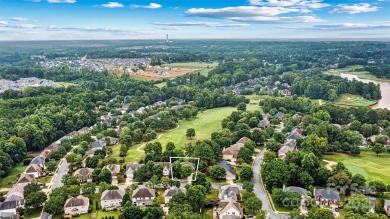 SELLERS HAVE PRICED THIS HOME TO REFLECT NEEDED UPDATES-your on Northstone Country Club in North Carolina - for sale on GolfHomes.com, golf home, golf lot
