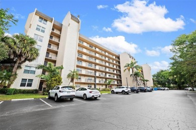 Discover this beautifully updated 2-bedroom, 2-bath condo in a on Grande Oaks Golf Club in Florida - for sale on GolfHomes.com, golf home, golf lot