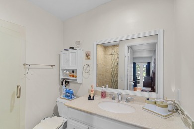 Stunning 2-bedroom, 2-bathroom condo in the highly desirable 55+ on Kings Point Golf -Flanders Way in Florida - for sale on GolfHomes.com, golf home, golf lot