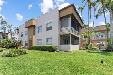 Stunning 2-bedroom, 2-bathroom condo in the highly desirable 55+ on Kings Point Golf -Flanders Way in Florida - for sale on GolfHomes.com, golf home, golf lot