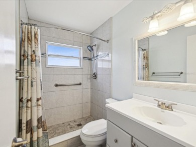 Charming 2BR, 2BA Home in the Highly Desirable Anchorage of on Lansbrook Golf Club in Florida - for sale on GolfHomes.com, golf home, golf lot
