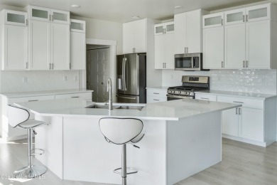 Welcome to this stunning 2023-built, two-story home offering 2 on Avondale Golf and Tennis Club in Idaho - for sale on GolfHomes.com, golf home, golf lot