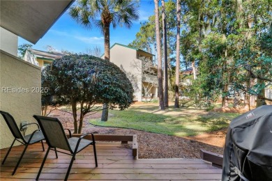 This 1 Bedroom 1.5 Bath furnished villa has an open floor where on Harbour Town Golf Links in South Carolina - for sale on GolfHomes.com, golf home, golf lot