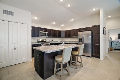 Exceptional Value for a 2/2 Patio Villa - 5 YEARS YOUNG!  This on Pennbrooke Fairways in Florida - for sale on GolfHomes.com, golf home, golf lot