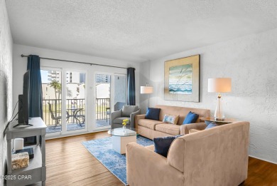 UNDER CONTRACT - ACCEPTING BACKUP OFFERS!!!LOWSET HOA's of all on Signal Hill Golf Course, Inc. in Florida - for sale on GolfHomes.com, golf home, golf lot