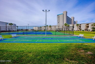 UNDER CONTRACT - ACCEPTING BACKUP OFFERS!!!LOWSET HOA's of all on Signal Hill Golf Course, Inc. in Florida - for sale on GolfHomes.com, golf home, golf lot