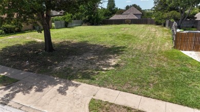 BUILD READY LOT IN AN ESTABLISHED NEIGHBORHOOD! Great quarter on Whitestone Golf Club in Texas - for sale on GolfHomes.com, golf home, golf lot
