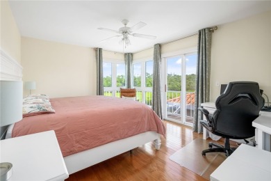 This immaculate 2/2.5 townhome in Grand Harbor comes with a on Grand Harbor Golf and Country Club in Florida - for sale on GolfHomes.com, golf home, golf lot