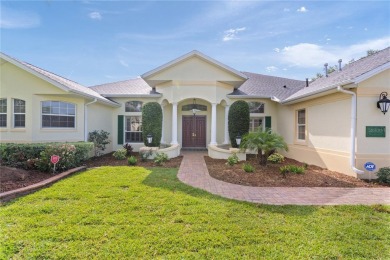 One or more photo(s) has been virtually staged. MAKE SURE YOU on The Links of Spruce Creek in Florida - for sale on GolfHomes.com, golf home, golf lot