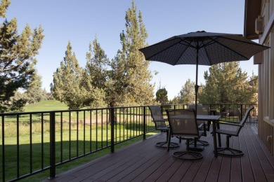 Welcome to your Eagle Crest escape! Overlooking the 18th fairway on  in Oregon - for sale on GolfHomes.com, golf home, golf lot