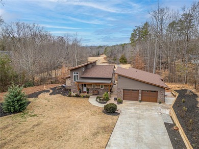 Stunning contemporary home on golf course with panoramic views on The Trail At Chickasaw Pointe in South Carolina - for sale on GolfHomes.com, golf home, golf lot