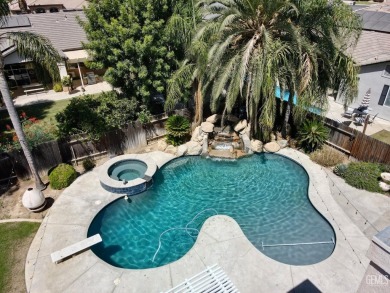 Gorgeous single-story home nestled on a tranquil cul-de-sac on The Links At Riverlakes Ranch in California - for sale on GolfHomes.com, golf home, golf lot