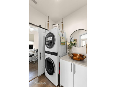 55+ living in SunRiver with a PRIVATE POOL and spa in one of the on Sunriver Golf Club in Utah - for sale on GolfHomes.com, golf home, golf lot