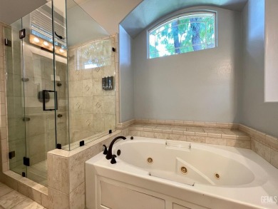 Gorgeous single-story home nestled on a tranquil cul-de-sac on The Links At Riverlakes Ranch in California - for sale on GolfHomes.com, golf home, golf lot