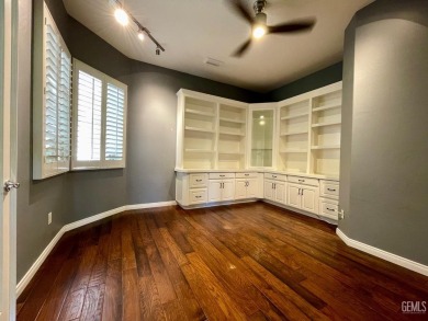 Gorgeous single-story home nestled on a tranquil cul-de-sac on The Links At Riverlakes Ranch in California - for sale on GolfHomes.com, golf home, golf lot