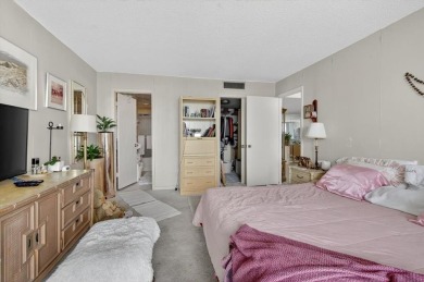 Seller is WILLING TO CONTRIBUTE $5000-$10,000 to closing to help on The President Country Club in Florida - for sale on GolfHomes.com, golf home, golf lot