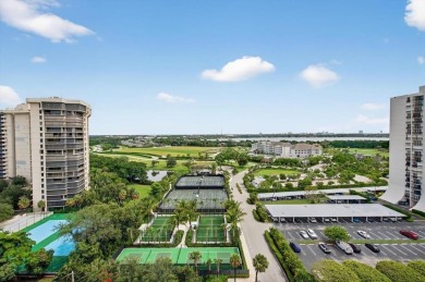 Seller is WILLING TO CONTRIBUTE $5000-$10,000 to closing to help on The President Country Club in Florida - for sale on GolfHomes.com, golf home, golf lot