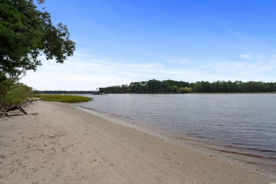 This charming 2BR/1BA home is located in the highly desirable on Glen Dornoch Waterway Golf Links in South Carolina - for sale on GolfHomes.com, golf home, golf lot