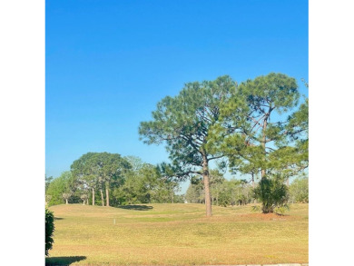 GREAT OPPORTUNITY FOR INVESTORS! This charming 1 -bedroom on Hunters Creek Golf Course in Florida - for sale on GolfHomes.com, golf home, golf lot