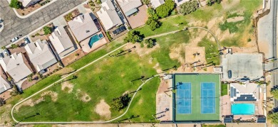 **OWNED SOLAR AT CLOSE!** Step into this vibrant Fairway Estates on Desert Lakes Golf Course in Arizona - for sale on GolfHomes.com, golf home, golf lot