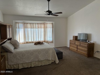 Don't Miss this Opportunity! 
Perfect as a starter home or as on Desert Mirage Golf Course in Arizona - for sale on GolfHomes.com, golf home, golf lot