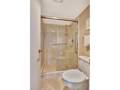 GATED COMMUNITY IN CENTRAL BOCA RATON SPACIOUS 2/2 WITH A on The Country Club At Boca Raton in Florida - for sale on GolfHomes.com, golf home, golf lot