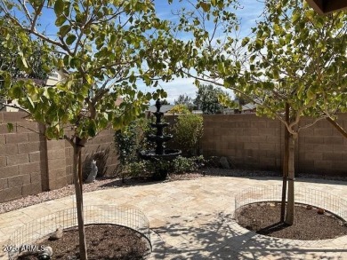 Don't Miss this Opportunity! 
Perfect as a starter home or as on Desert Mirage Golf Course in Arizona - for sale on GolfHomes.com, golf home, golf lot