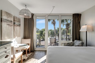 Renovated and rental-ready, this third-floor Bayside at on Sandestin Golf and Beach Resort - The Links in Florida - for sale on GolfHomes.com, golf home, golf lot