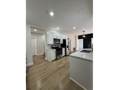 This Crete IL. BEAUTY is ready to for the perfect new owners! on Lincoln Oaks Golf Course in Illinois - for sale on GolfHomes.com, golf home, golf lot