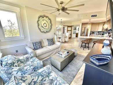 Beautifully remodeled 2 bedroom lock-off in Elation! Enjoy the on Sandestin Golf and Beach Resort - Raven in Florida - for sale on GolfHomes.com, golf home, golf lot