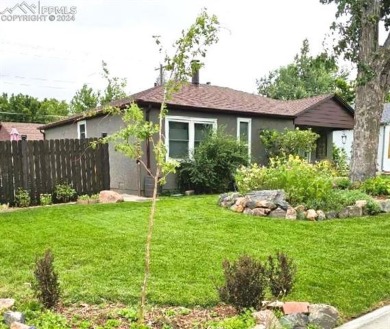 This charming downtown bungalow near Patty Jewett golf course on Patty Jewett Golf Course in Colorado - for sale on GolfHomes.com, golf home, golf lot